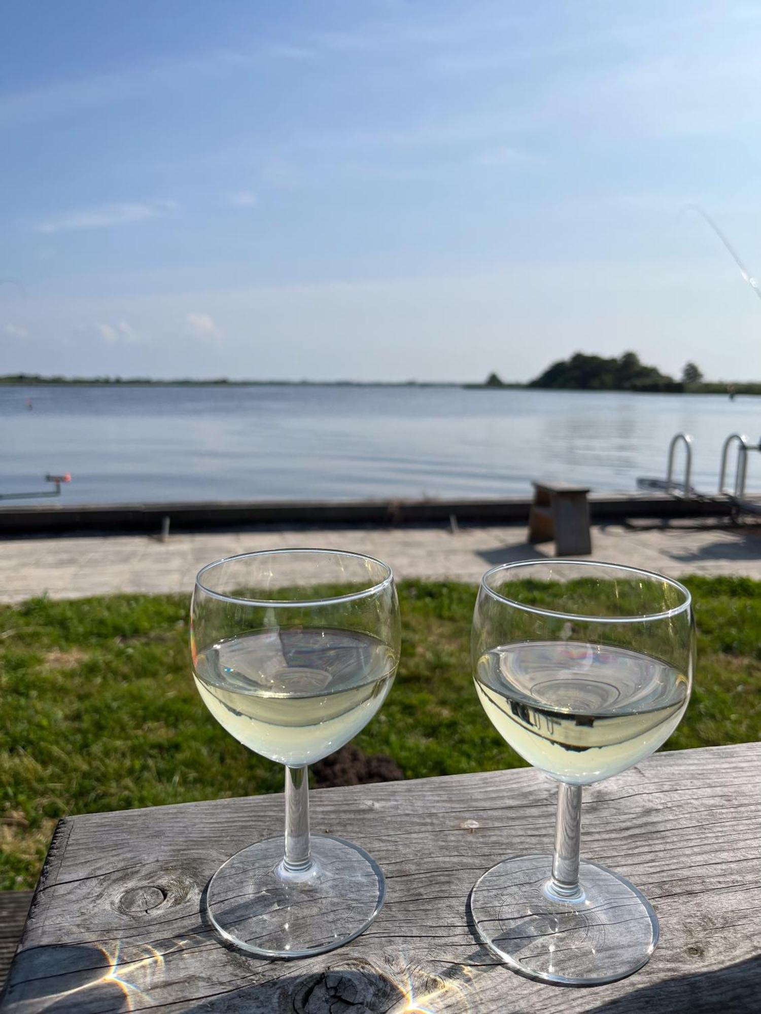 Luxe En Ruim Chalet Met Airco Bij Leekstermeer Matsloot 外观 照片