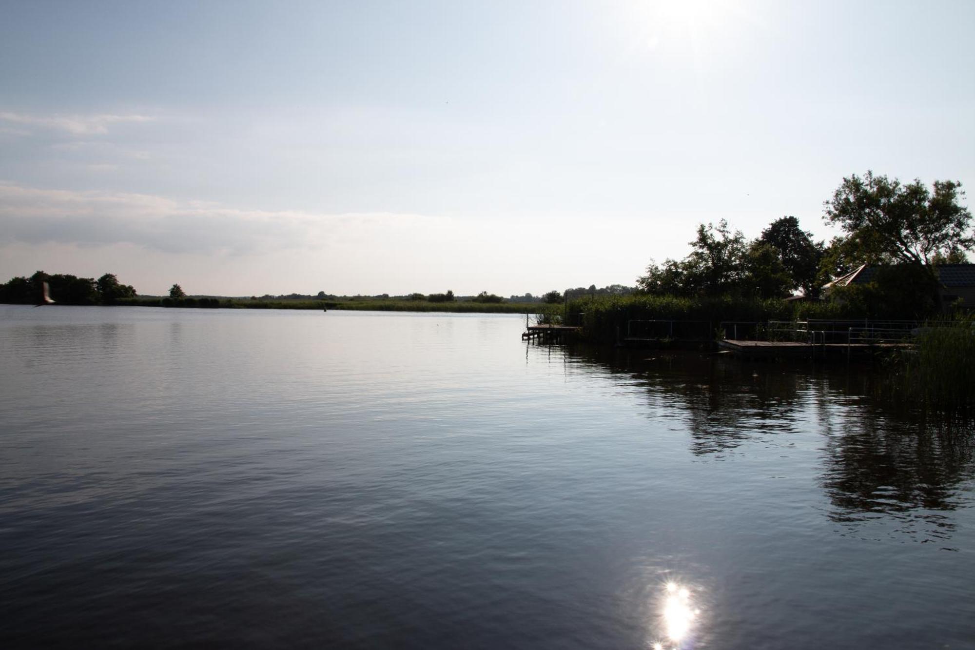 Luxe En Ruim Chalet Met Airco Bij Leekstermeer Matsloot 外观 照片