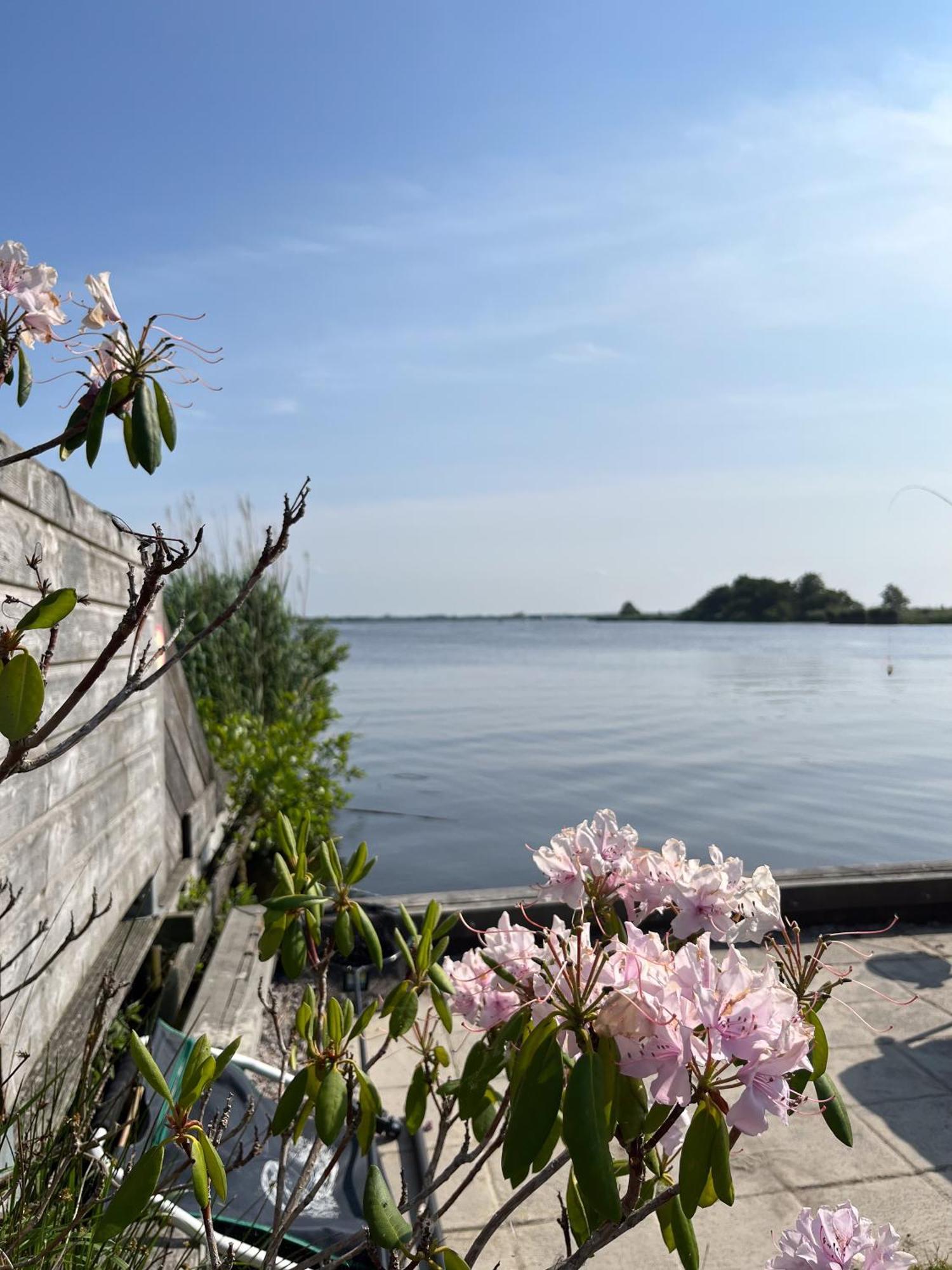Luxe En Ruim Chalet Met Airco Bij Leekstermeer Matsloot 外观 照片