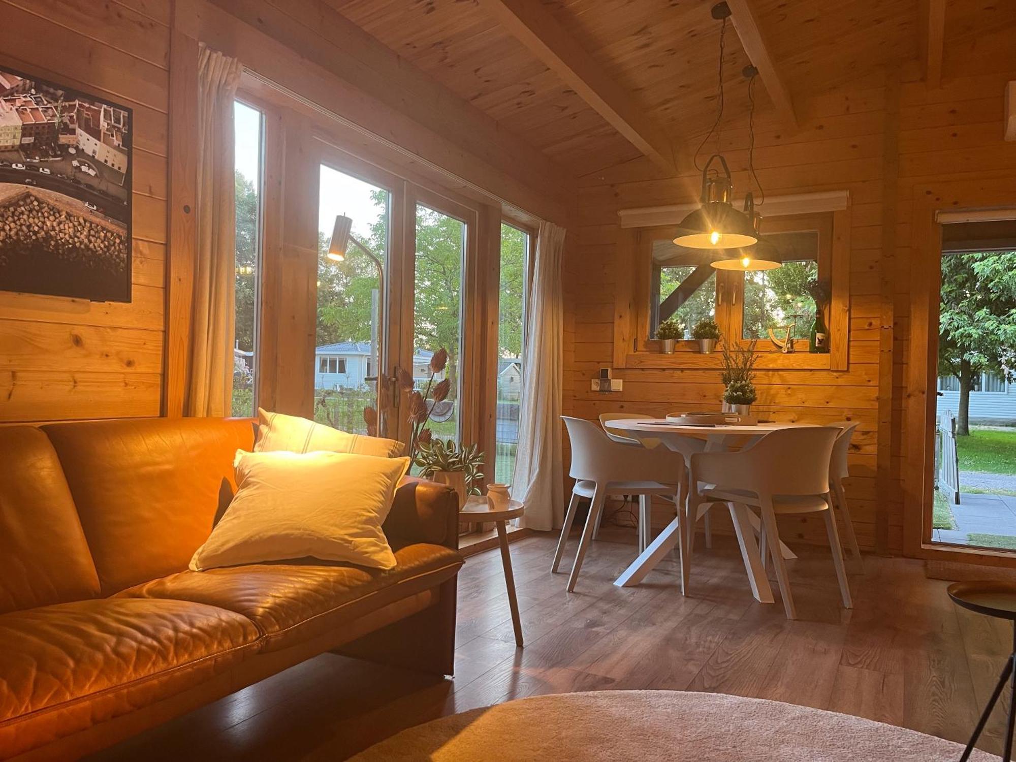 Luxe En Ruim Chalet Met Airco Bij Leekstermeer Matsloot 外观 照片