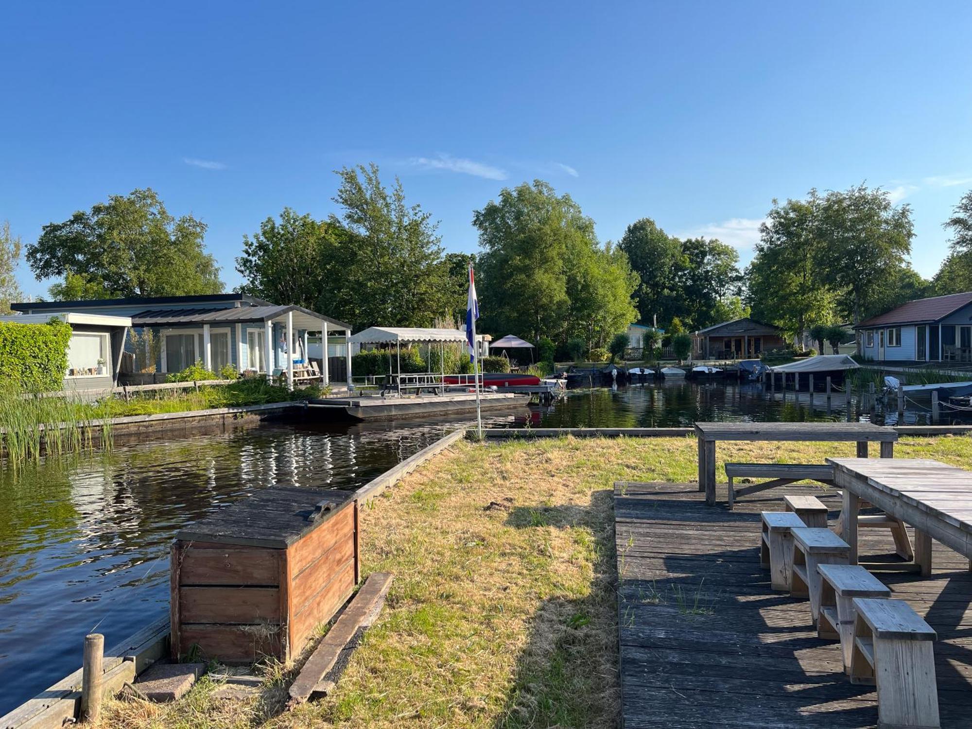 Luxe En Ruim Chalet Met Airco Bij Leekstermeer Matsloot 外观 照片